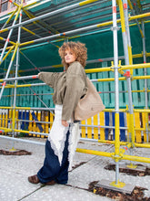 Load image into Gallery viewer, variant_black
