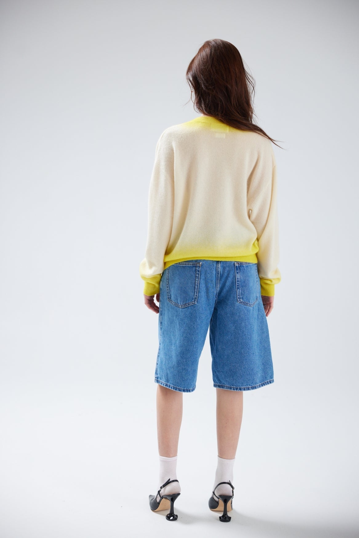 ALORA DIP TRIM V NECK | MARGARITA