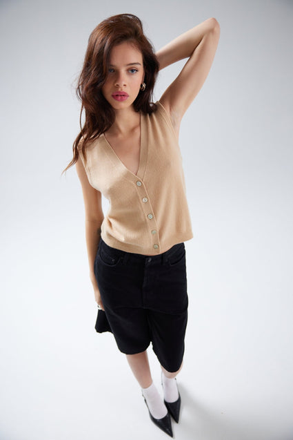JADA BUTTON UP TANK | BISCOTTI