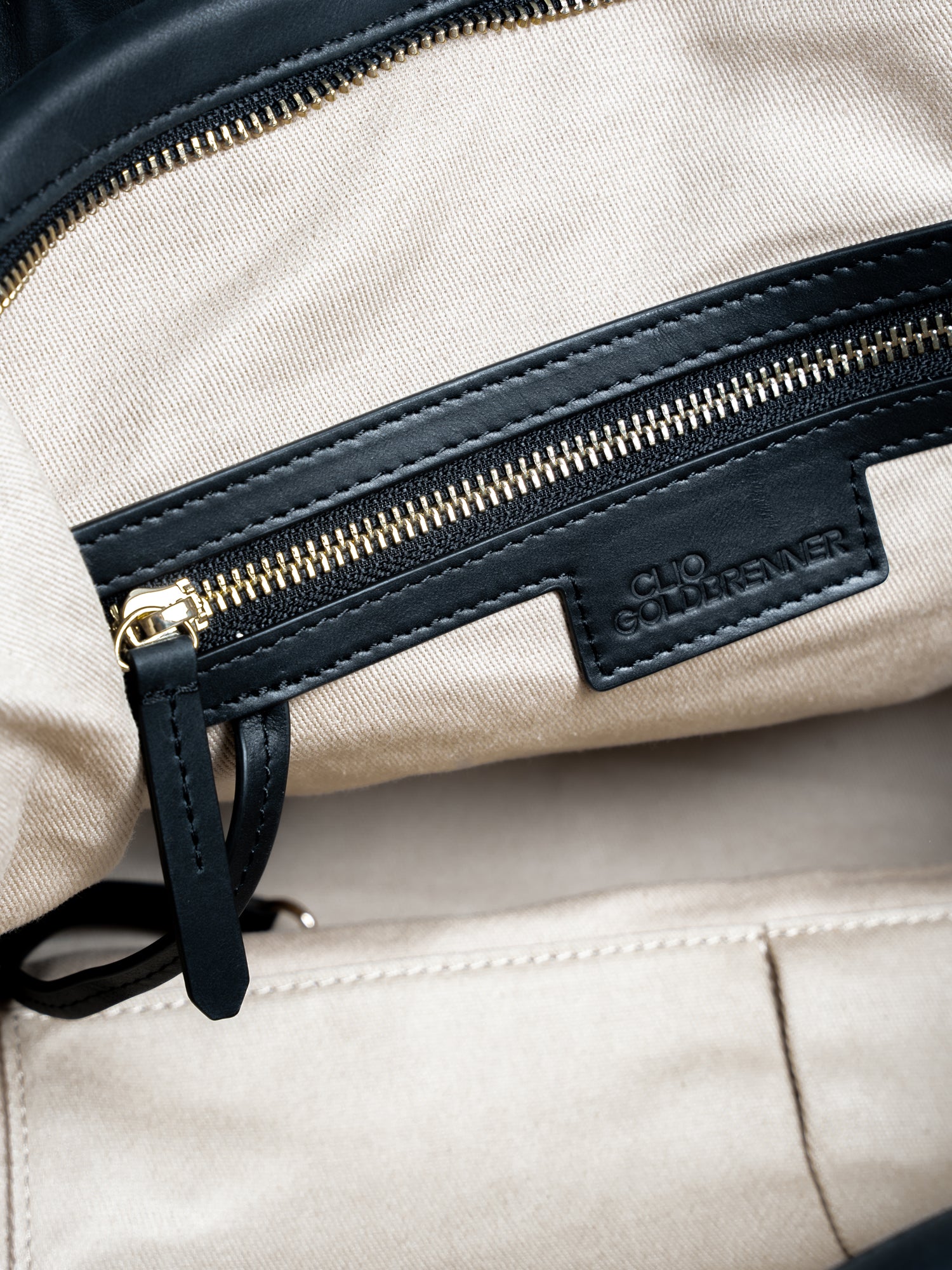 variant_black-silver