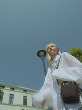 Load and play video in Gallery viewer, variant_black
